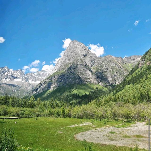 Mount Siguniang (Four Sisters Mountain)