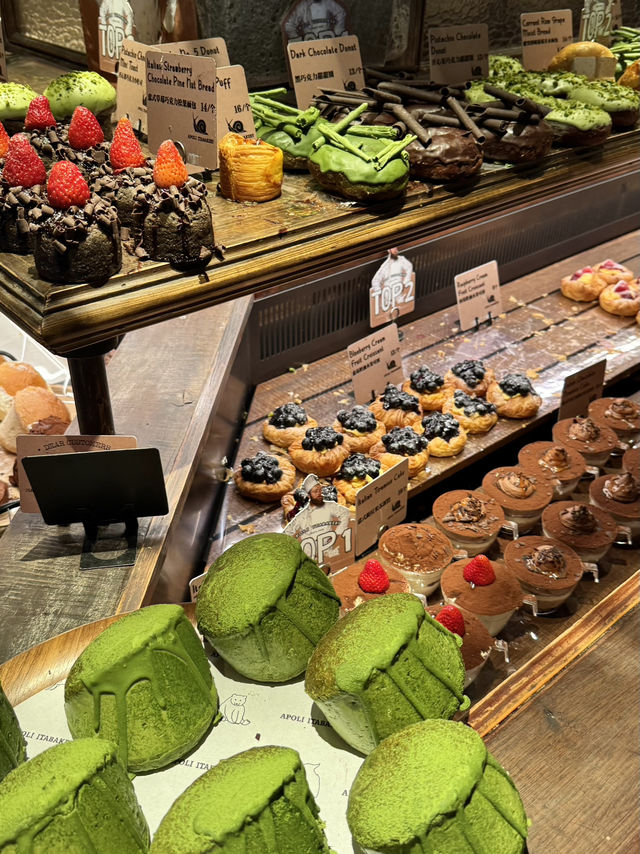 Apoli Itabakery, Shanghai — A Magical Café Straight Out of a Storybook Apoli Itabakery, Shanghai — A Magical Café Straight Out of a Storybook