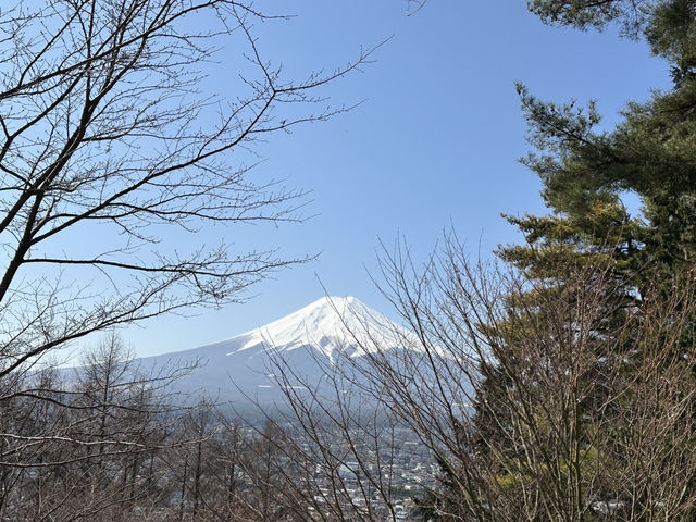 新倉富士淺間神社:捕捉富士山最經典的瞬間 新倉富士淺間神社:捕捉富士山最經典的瞬間