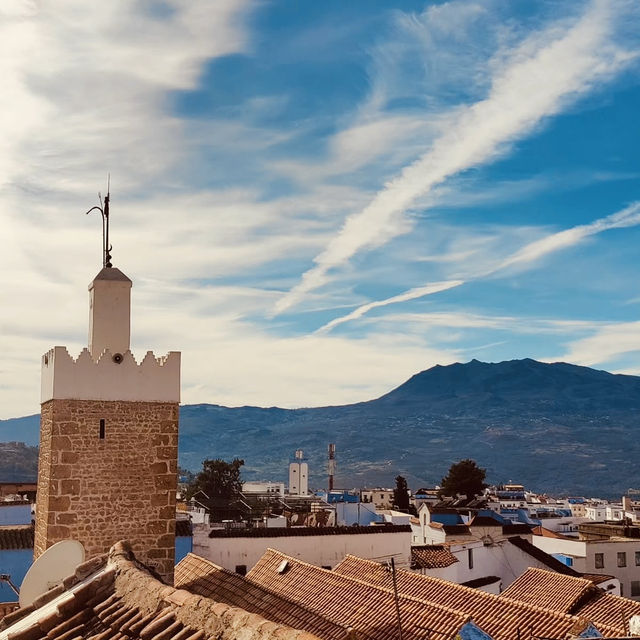 💙🏰 Solo Azure Dream: Chefchaouen – Morocco’s Blue Pearl 