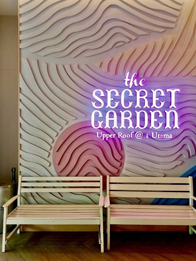 the Secret Garden, Upper Roof @ One Utama, Petaling jaya