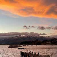 ニュージーランド🇳🇿冬のワナカ魔法のような夕暮れ🫧