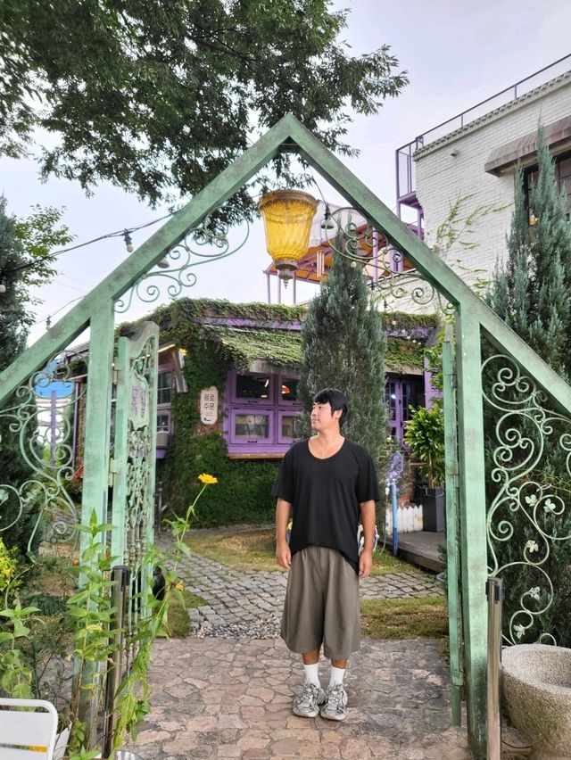 구례여행코스로 강추하는 보라빛 빵지순례지