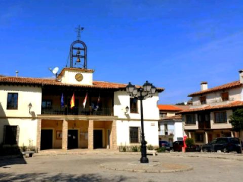 베이테타 시는 쿠엥카 산맥에 위치하고 있으며, 아랍 성 로카프리아 기슭에 자리하고 있어 주변의 멋진 파노라마 전망을 감상할 수 있습니다.