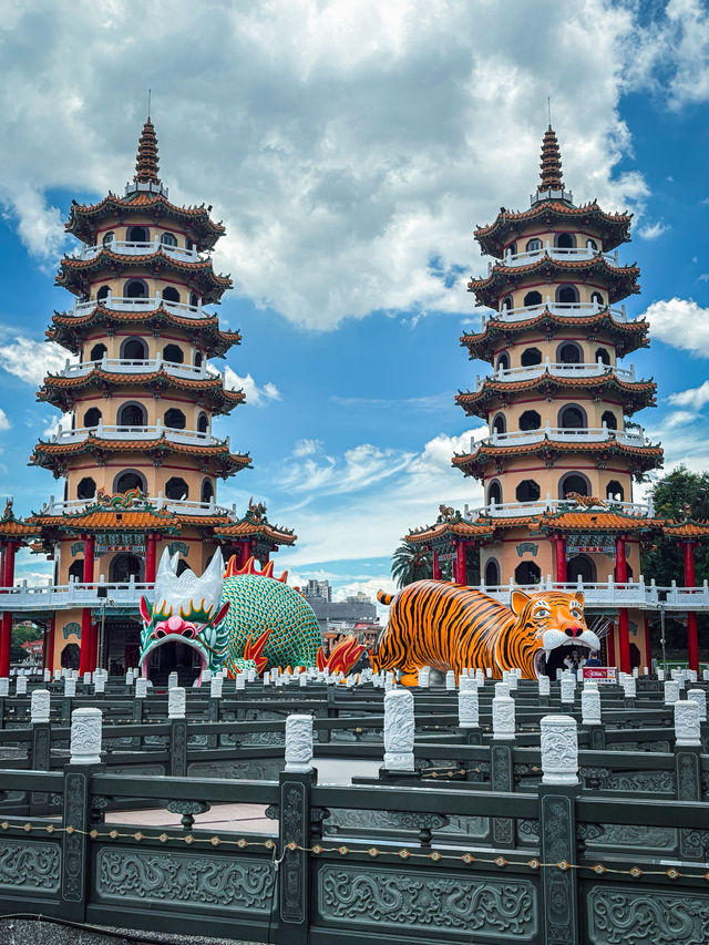 【台湾】開運&絶景!台湾・高雄のパワースポット龍虎塔 【台湾】開運&絶景!台湾・高雄のパワースポット龍虎塔