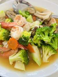 ร้านอาหารเหมือนฝัน ไทยคูซีน ลำพูน