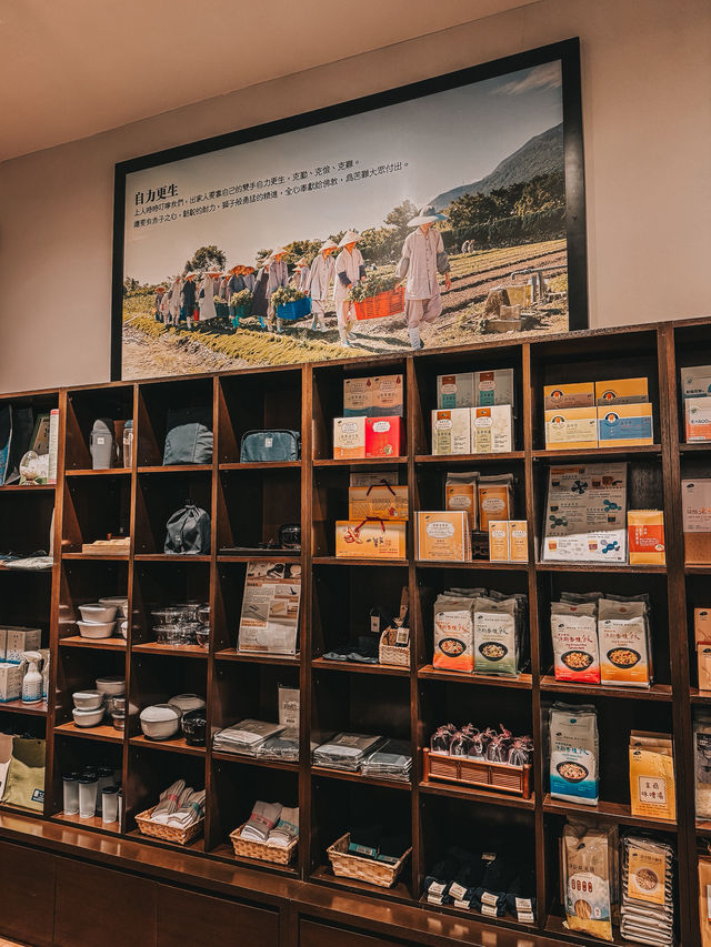 Mindful Moments — Jing-Si Book & Café @ Starling Mall