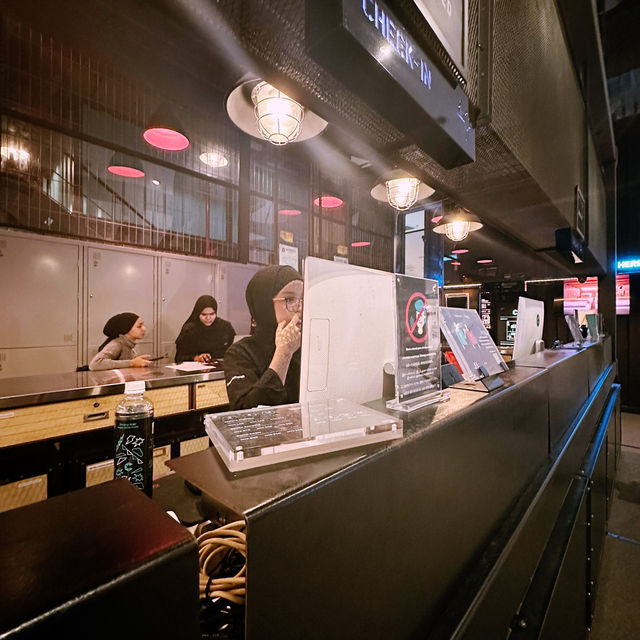 Your Ultimate Sepang Layover Hack: Capsule Transit KLIA2 Review 🚀🛌