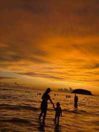 가족들이 사랑할 수밖에 없는 푸켓의 조용한 해변