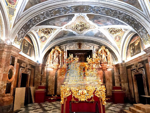 세비야, 비 내리던 오후의 결혼식 세비야, 비 내리던 오후의 결혼식