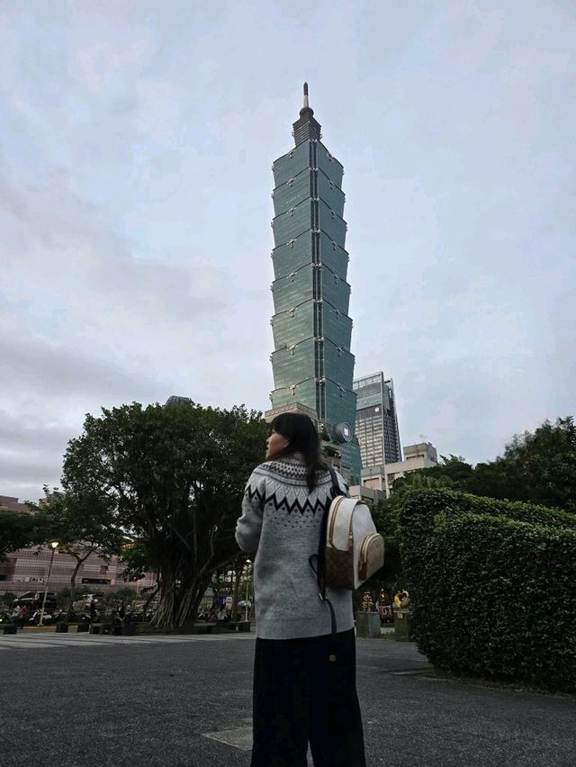 Golden Hour Stroll at Taipei 101: Sunset Vibes & Insta-Worthy Moments 🌇✨ Golden Hour Stroll at Taipei 101: Sunset Vibes & Insta-Worthy Moments 🌇✨