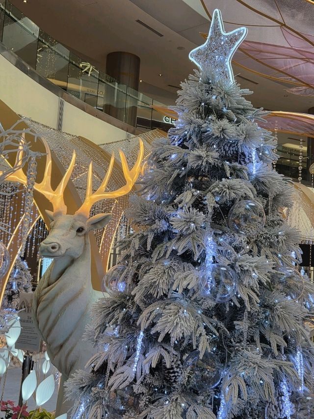 Enchanting Winter Wonderland at 1 Utama Enchanting Winter Wonderland at 1 Utama