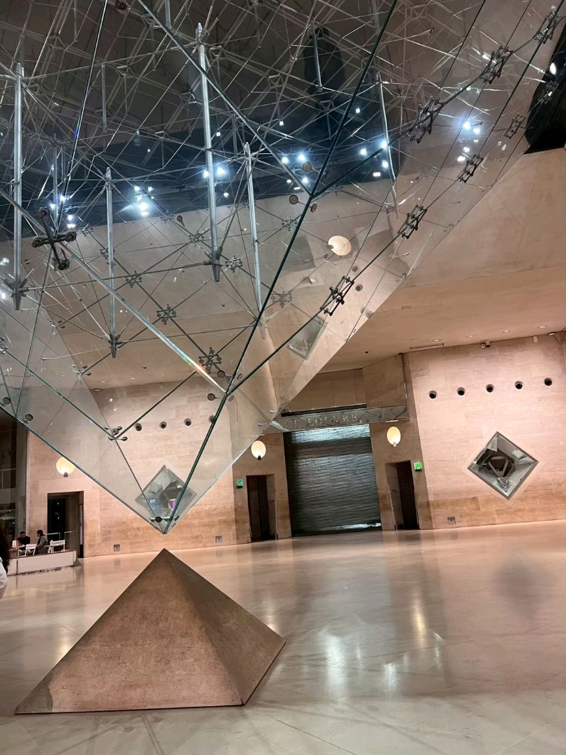 広すぎて迷うレベル…ルーヴル美術館は想像以上だった | Trip.com
