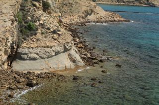 探索 FKK Stolac 海灘：拉布島寧靜的天體主義天堂🌊🌞