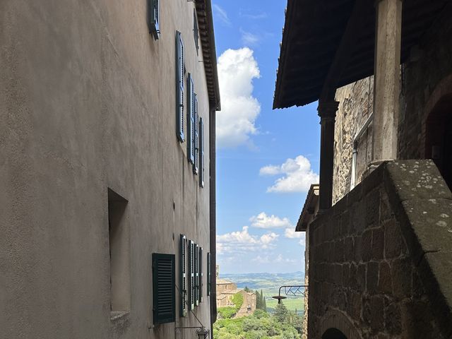  Discovering wine and food tour in Montalcino