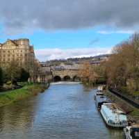 Bath city - Bath Abbey and River Avon