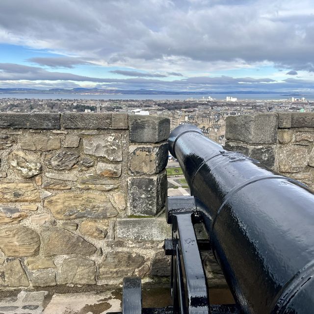 The Majestic Edinburgh Castle🏰 