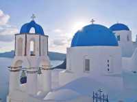 Santorini: Postcard Perfect in Every Direction