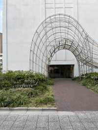 Tokyo | The must visit library in Tokyo with brilliant vibe 
