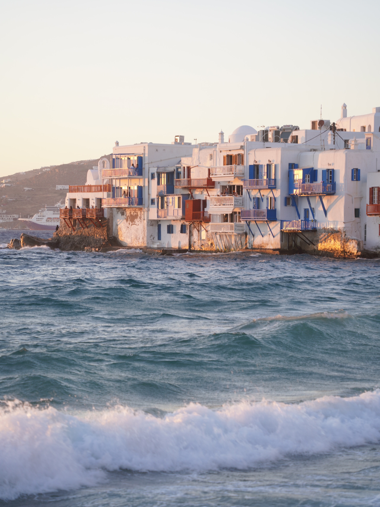 [Đảo Mykonos: Không khí nghỉ lễ! ]