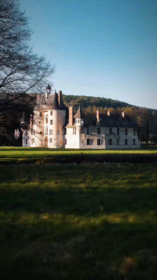 🏰✨“Whispers of the Andelle: Château de Pont‑Saint‑Pierre”✨🌿