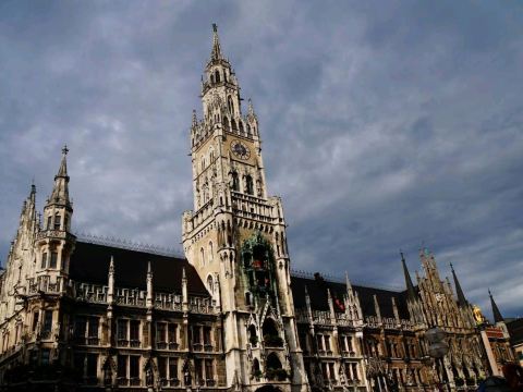 ✨ ミュンヘンの新市庁舎でゴシックの壮麗さを堪能 🏰 | Trip.com