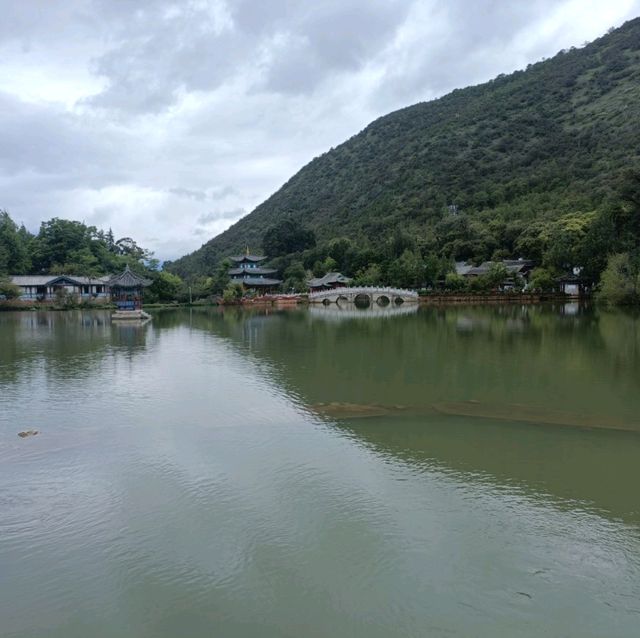 Lay back and relax in Lijiang
