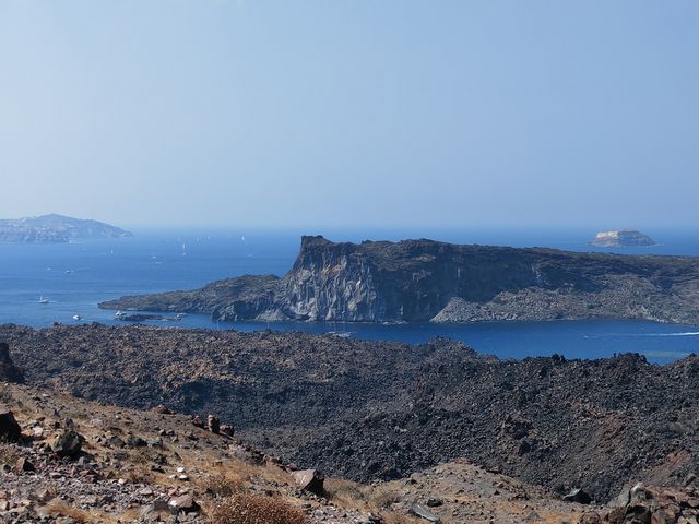 聖托里尼卡美尼火山島