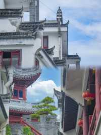 深圳地鐵直達的古風小鎮，羅湖夜市好去處