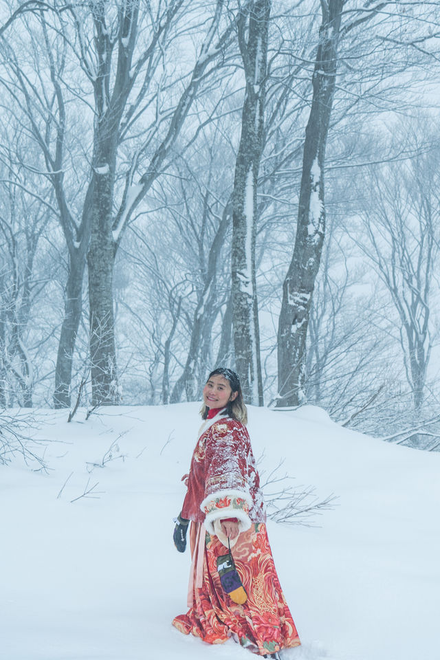 穿著漢服去滑雪，打卡東京周邊人氣很旺的雪場