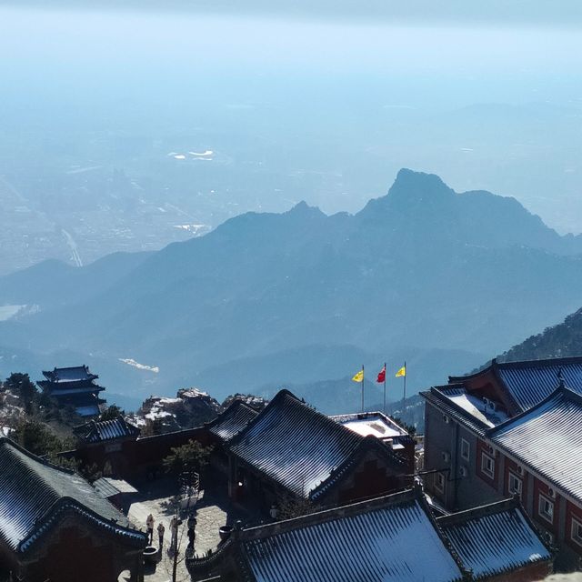 人生建議：一定要在冬天來一次泰山，太美了