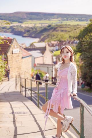The little-known beautiful town in the UK! One-day tour guide for Robin Hood's Bay