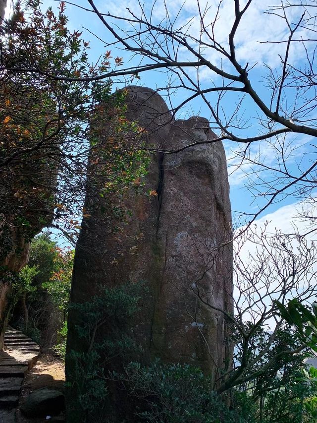 白山·奇石千態