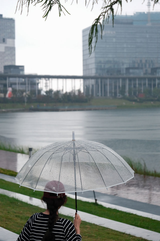 鄭州 | 雨天氛圍感拍照金融島