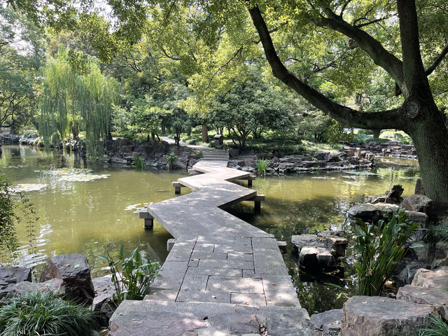 弇山園，在太倉絕對算得上是一個著名景點，原來叫太倉公園，雖然是個免費公園，但規劃管理得井井有條