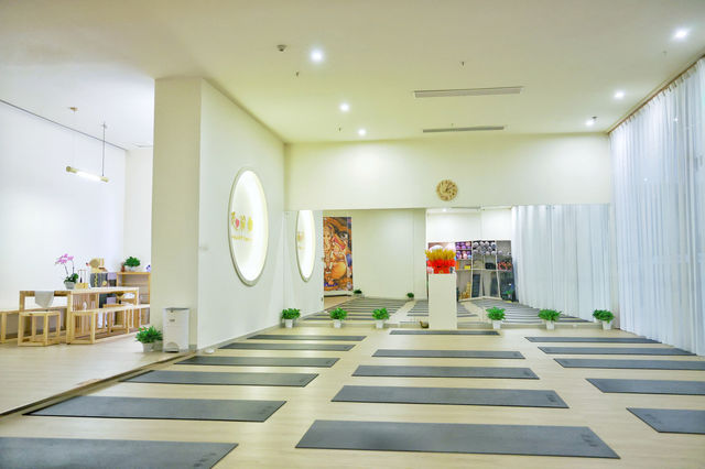 紅樹林遇見「愛瑜伽」，禪意風滿分的瑜伽館。