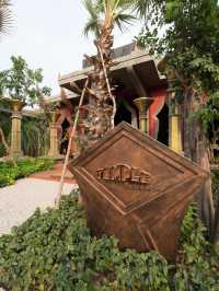 🌟 Siem Reap's Hidden Gem: Golden Temple Retreat 🌴✨