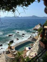 Turkey's Nautical Hotel: A Cliffside Paradise