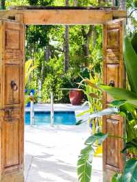 🏝️ Key West's Hidden Gem: Parrot Key Hotel 🏖️