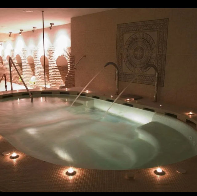 Luxury affordable hotel in Toledo 