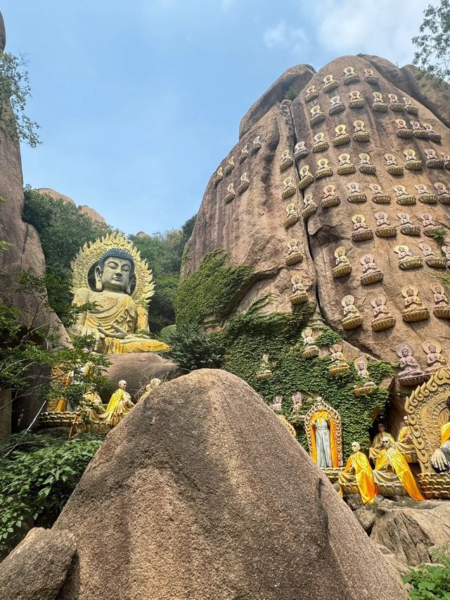 遠看大石頭，近看石頭大，探秘西遊記取景地。