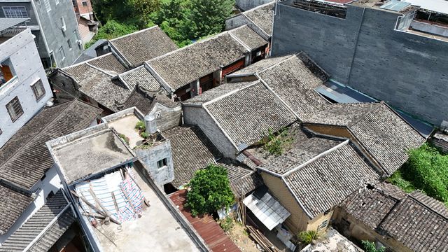 廣西鐘山英家古村。