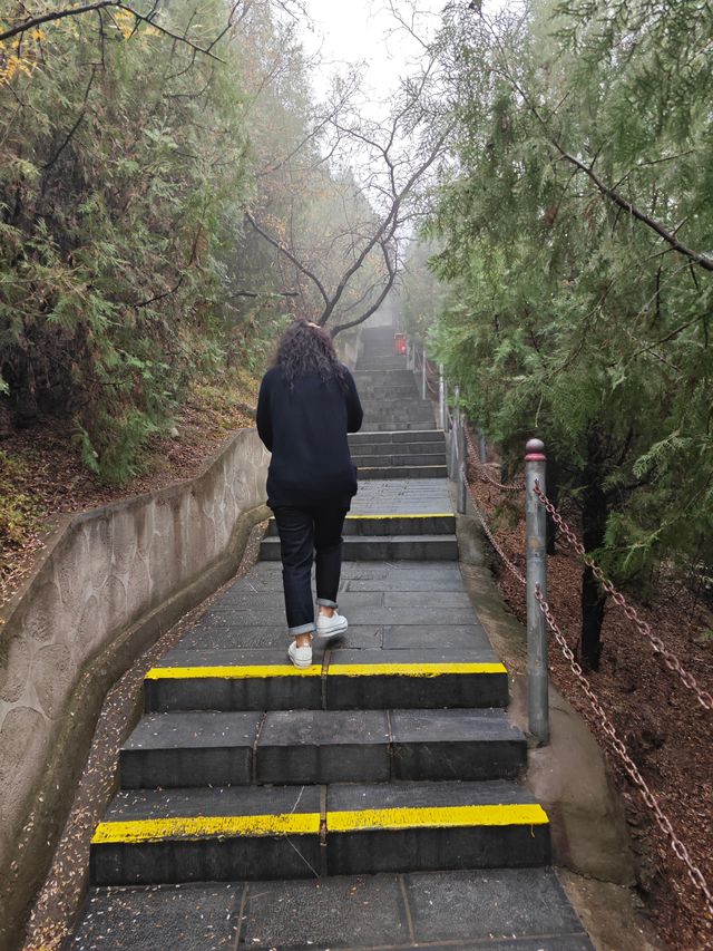 山西省運城市夏縣瑤台山旅遊指南。