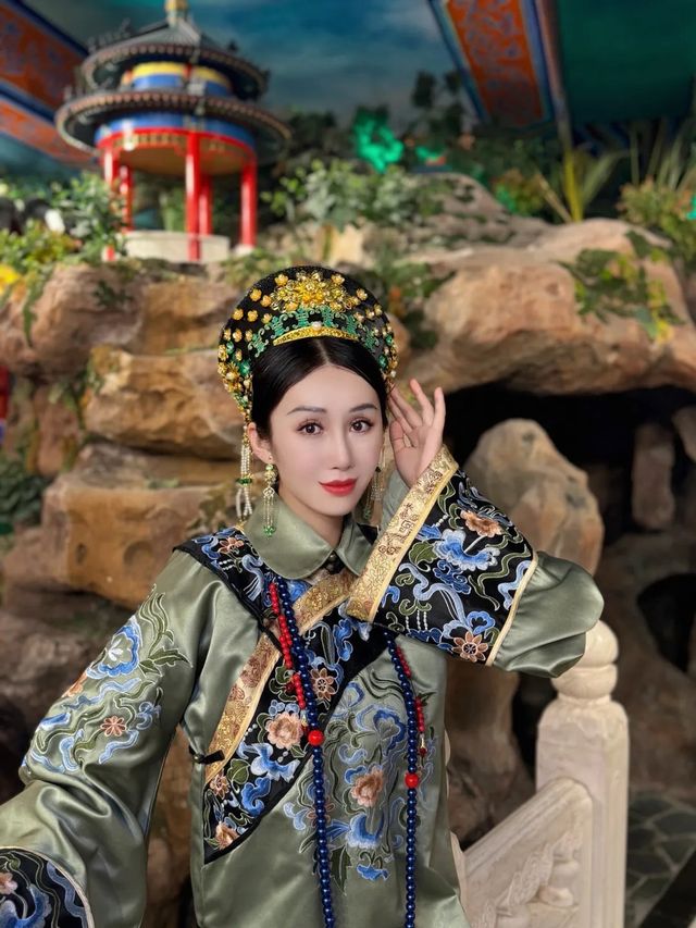 沉浸式體驗宮廷餐飲文化。