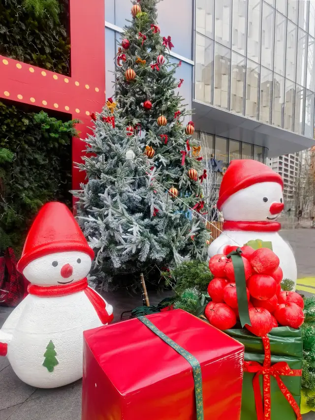 Haikou MixC, a magical winter wonderland!