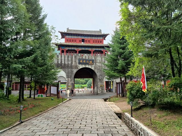 威虎山城景區