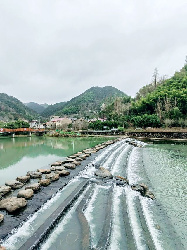 新昌里家溪村，紹興版的《富春山居圖》