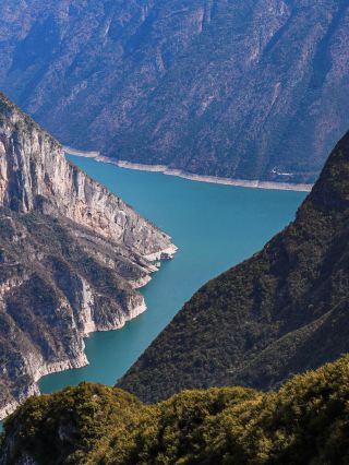 Stop planning and head to Wushan for your next trip!