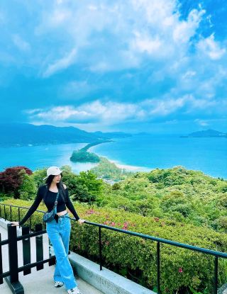 Recommended group tour from Osaka/Kyoto to Ine Funaya and Amanohashidate.