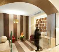 米蘭倫巴蒂雅酒店 | 交通便利享美味   地址：Viale Lombardia 74/76, 